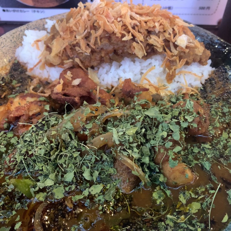 あいがけカレー　( ルー大盛 )(カレーノトリコ )