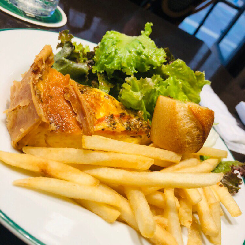 キッシュ(オーバカナル博多)