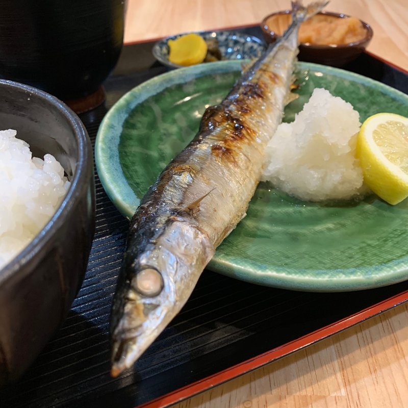 さんま塩焼き定食(酒処 やまね )