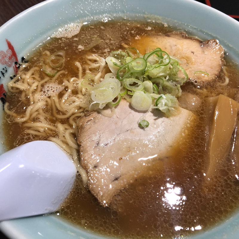 しょうゆラーメン(旭川ラーメン梅光軒 新さっぽろカテプリ店)