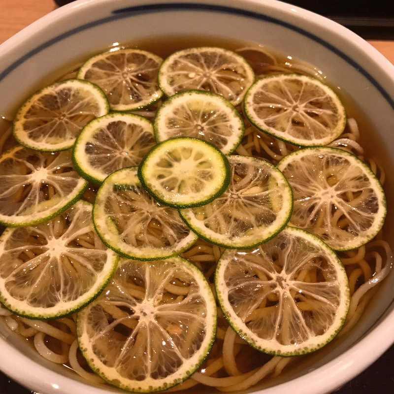 冷やしすだちそば(鎌倉長谷栞庵(かまくらはせしおりあん))