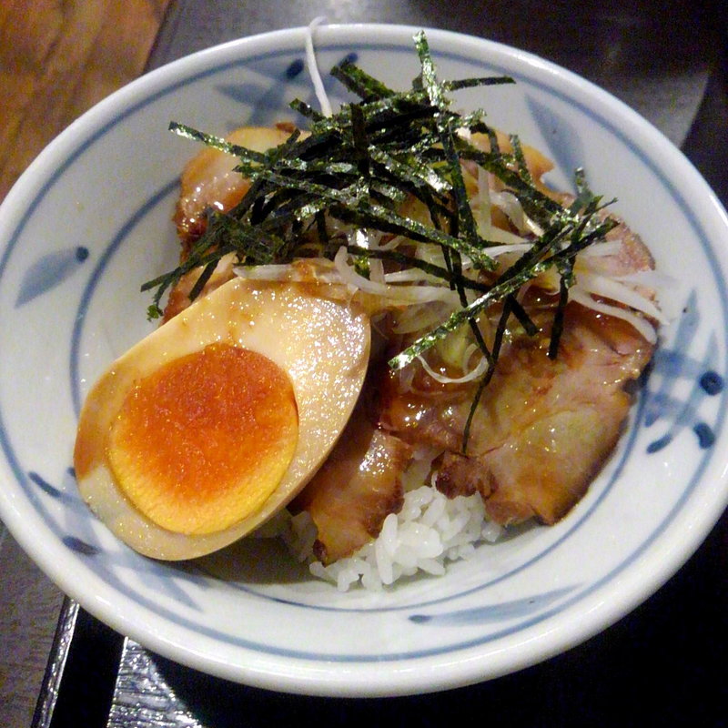 ミニチャーシュー丼(らーめん武まる （ラーメンタケマル）)