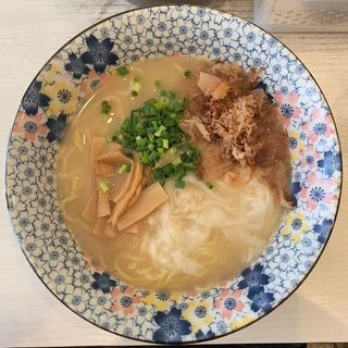 限定麺 鶏白湯ワンタン麺(ざいとん )