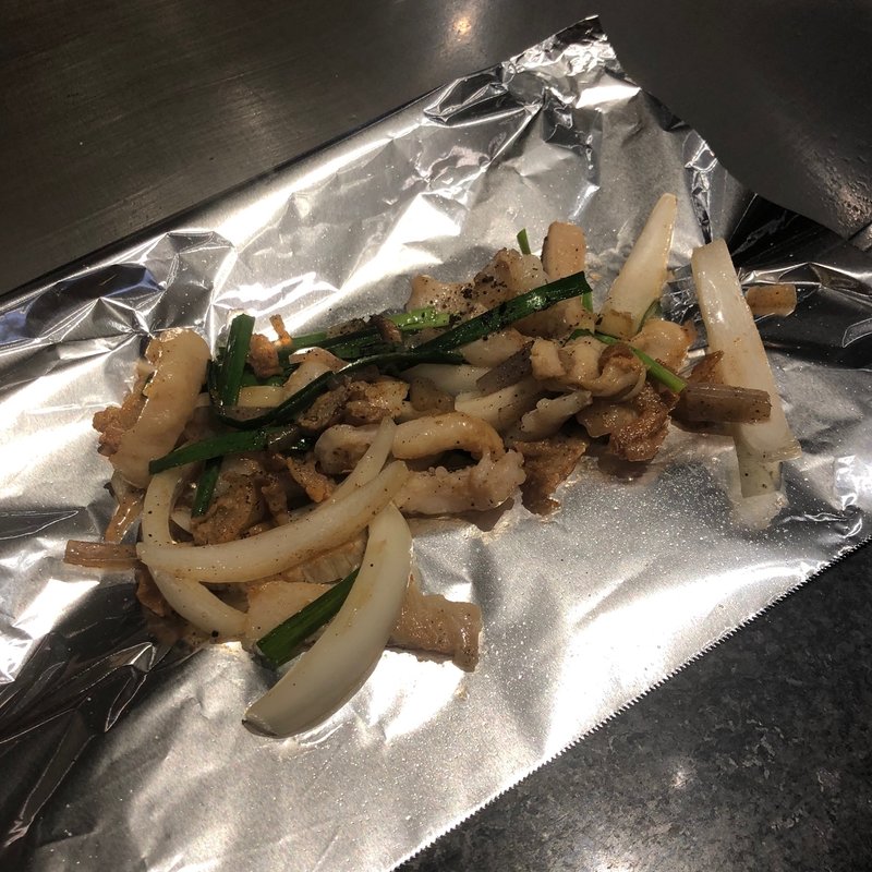 塩ホルモン(やきやき三輪 大阪堀江店)