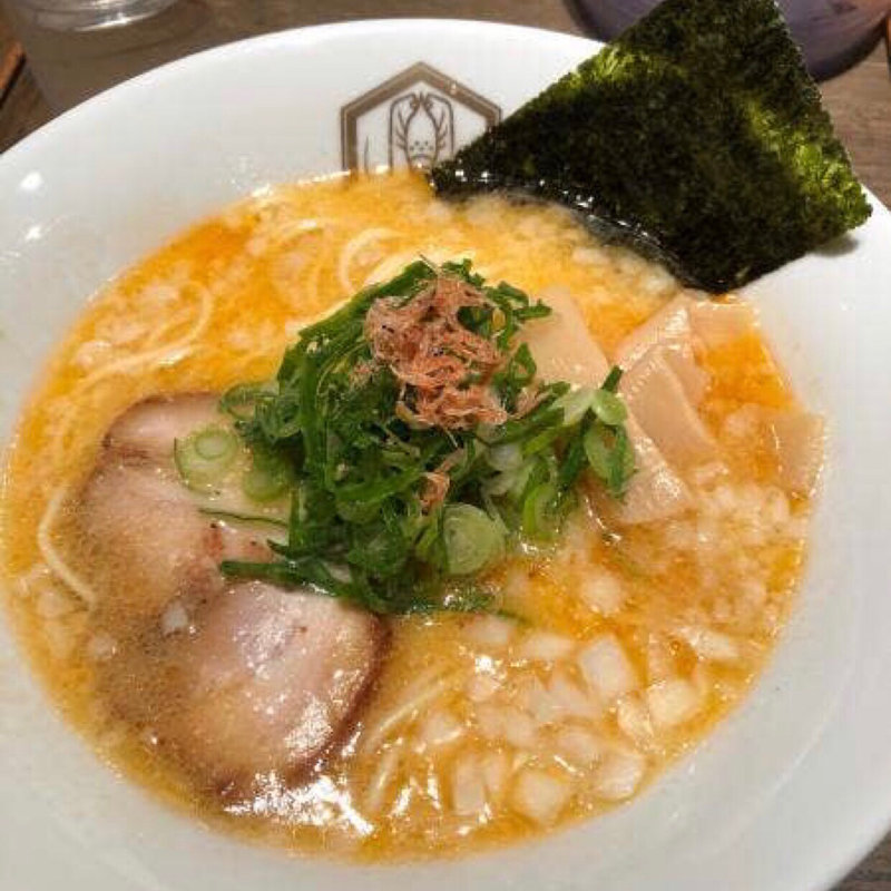 鶏白湯えび塩らーめん(えびそば えび助 立川店)