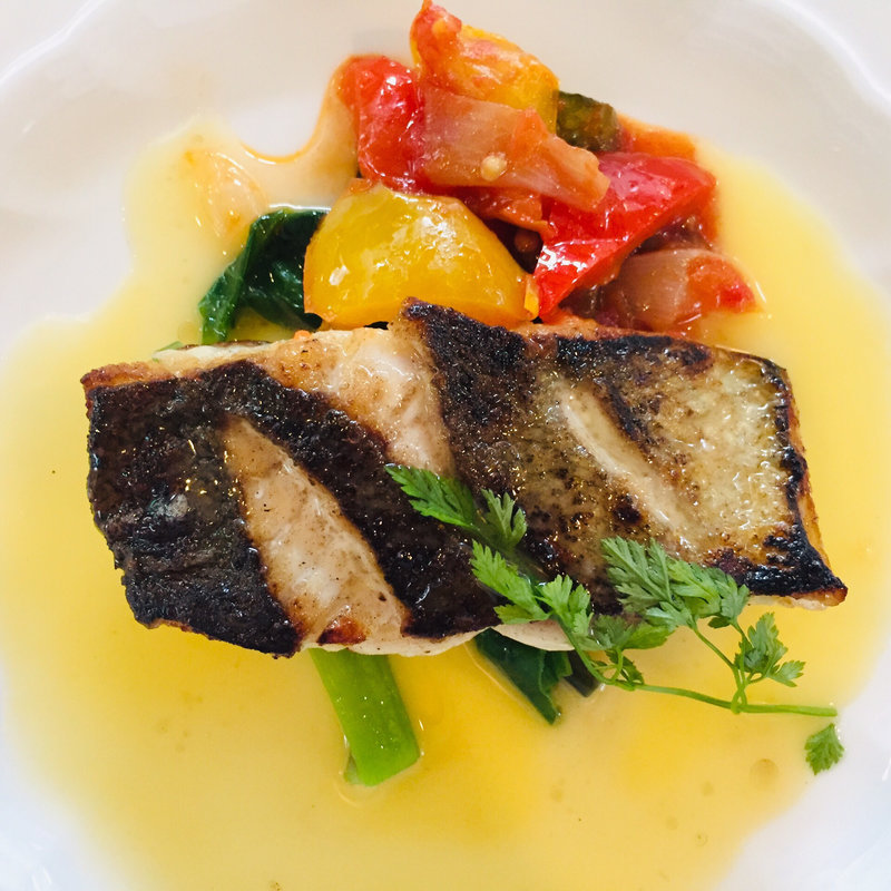 イサキのポワレ ブールブランソース(フルハウス )