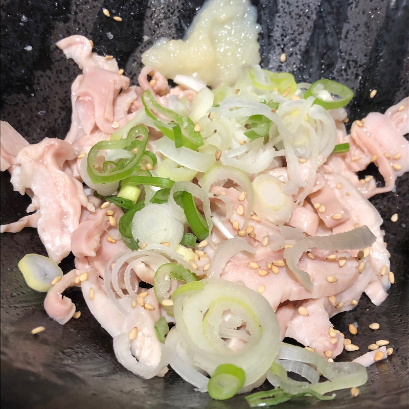 ガツ刺し(究極の塩だし そば助 池袋西口店)