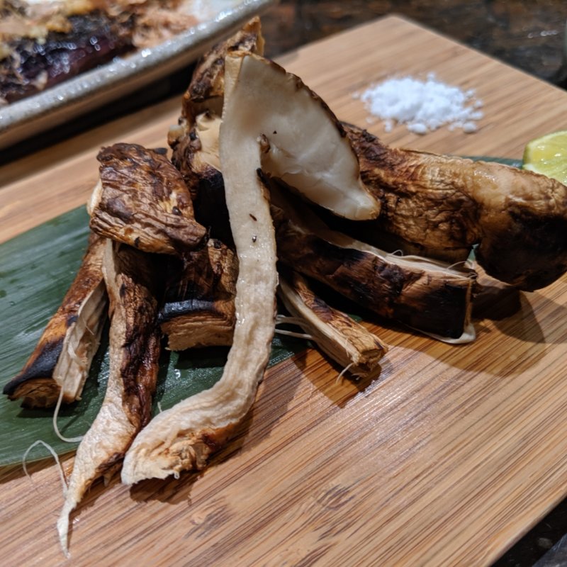 松茸炭火焼き(魚の田が肉)