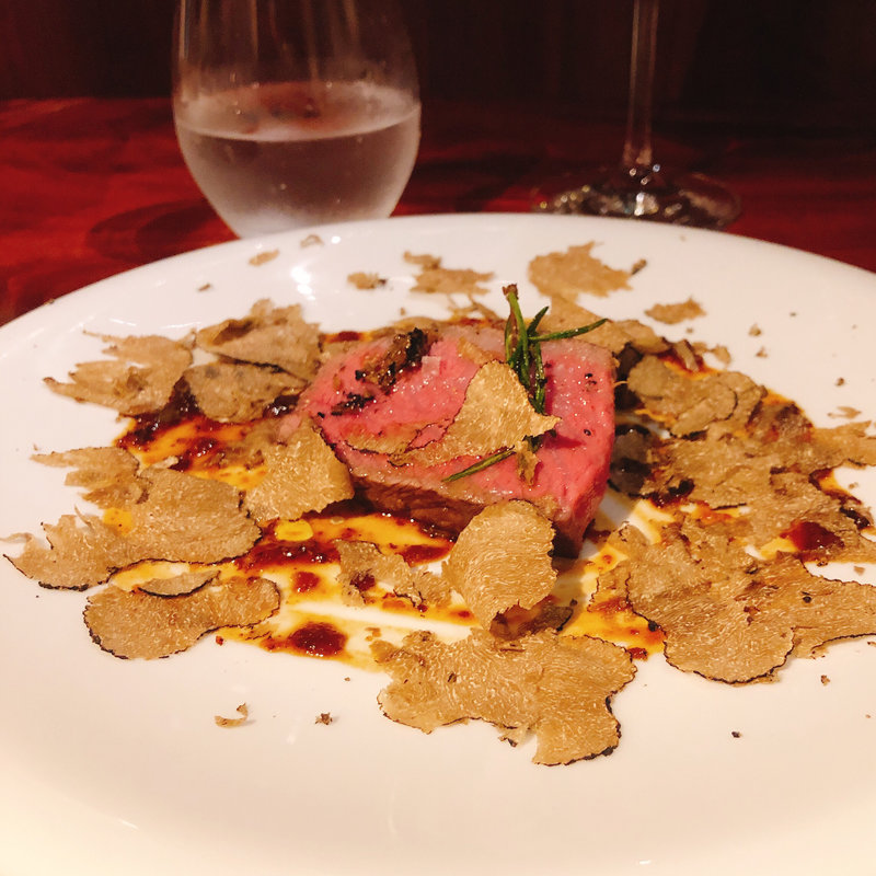 黒毛和牛のローストと夏トリュフ(BOTTEGA)