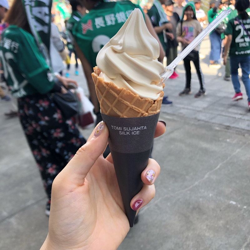 ロイヤルスウィートバニラソフトクリーム(中町Cafe 茜里 （センリ）)