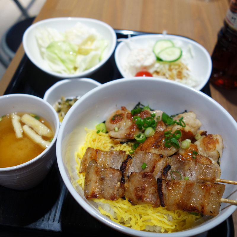 博多焼きとり丼セット(博多とりかわ大臣 PLUS)