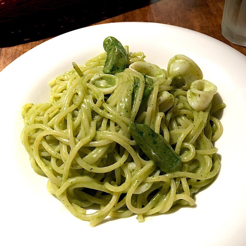 オクラとヤリイカのジェノベーゼ(ワイン食堂 PASTARS)