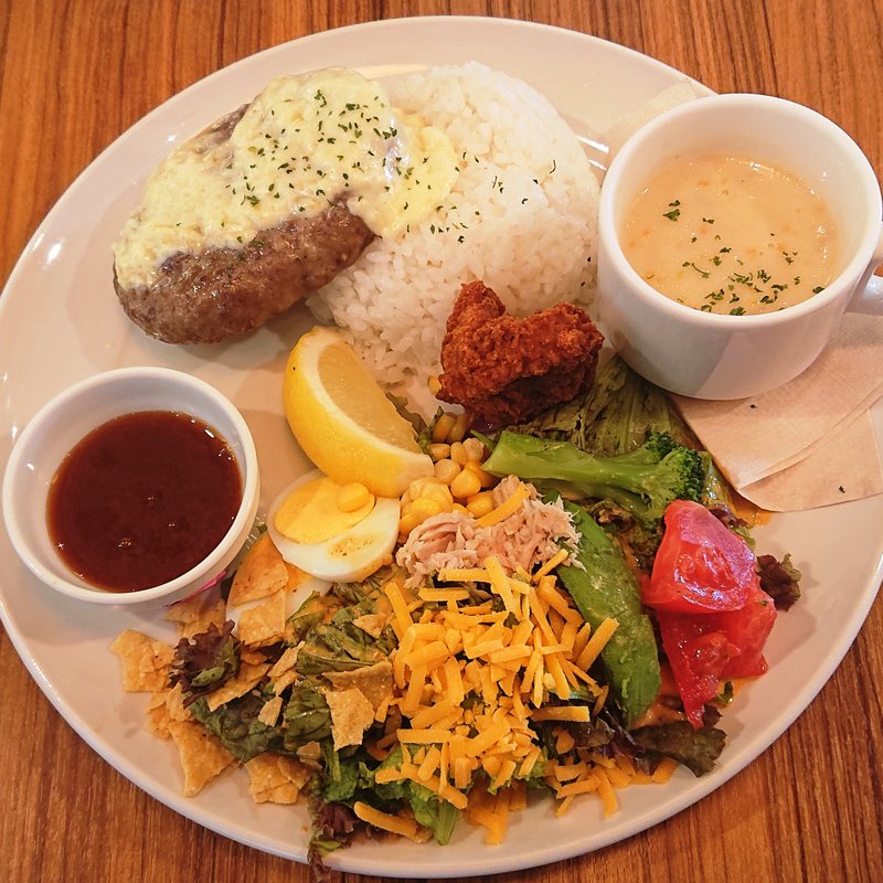 スペシャルランチ（グリル"CHEEEESE"ハンバーグ ミックスプレート）(WIRED KITCHEN ラゾーナ川崎店)