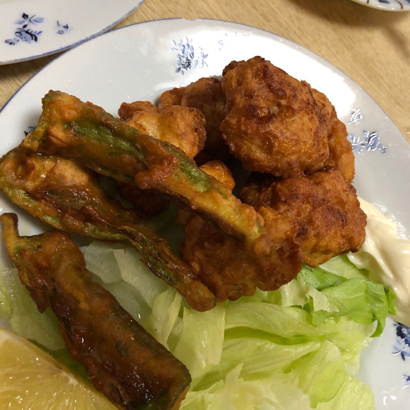 とりのからあげ(スタンド アサヒ)