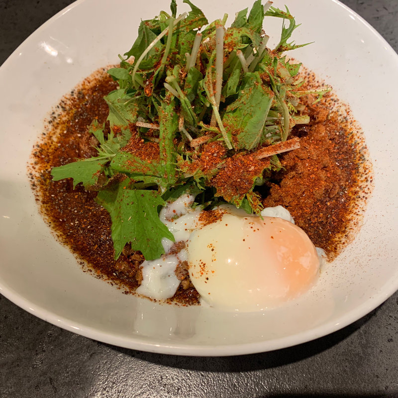 レディース汁なし坦々麺＋温泉卵(タンタンタイガー)