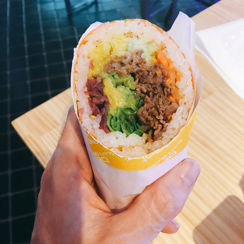 バーベキュー(Beeat sushi burrito)