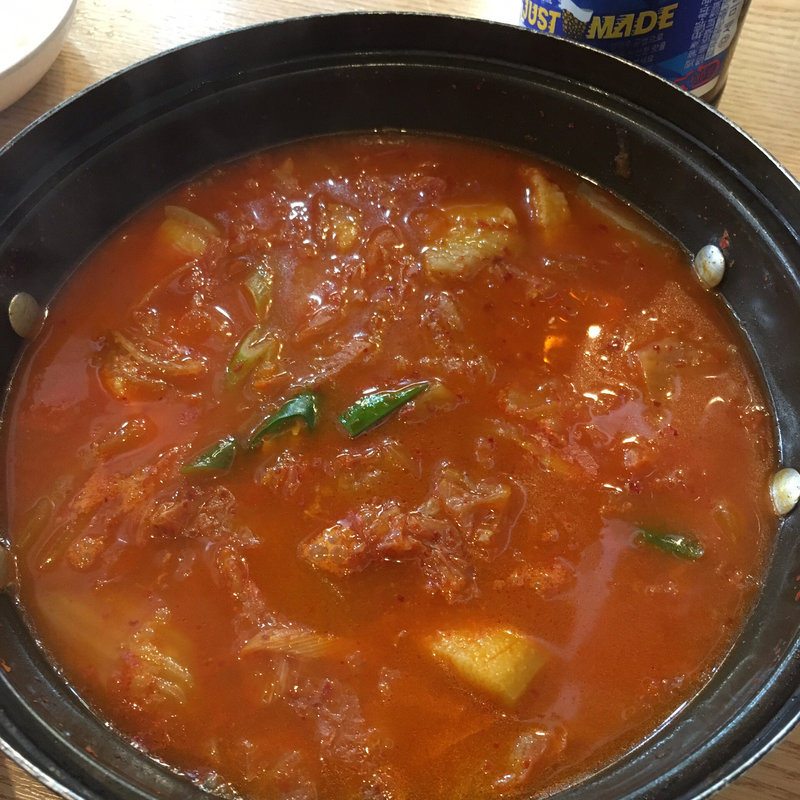 キムチチゲ(딸부자네 불백)