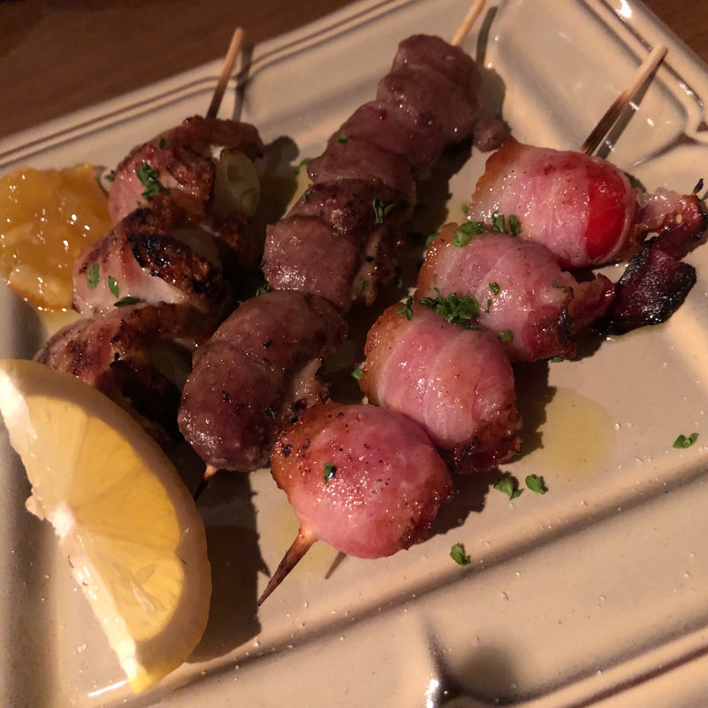 パンチェッタで巻いたチェリートマト(ワイン食堂 ZAN)