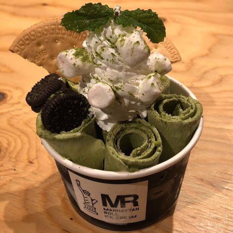 抹茶オレオ(マンハッタンロールアイスクリーム)