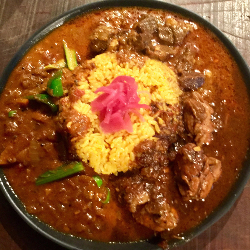 三種盛り  ぶっかけ ・野菜カレー ・北インドのマトン(辛口) ・チキン(麦酒酒場 幸民)