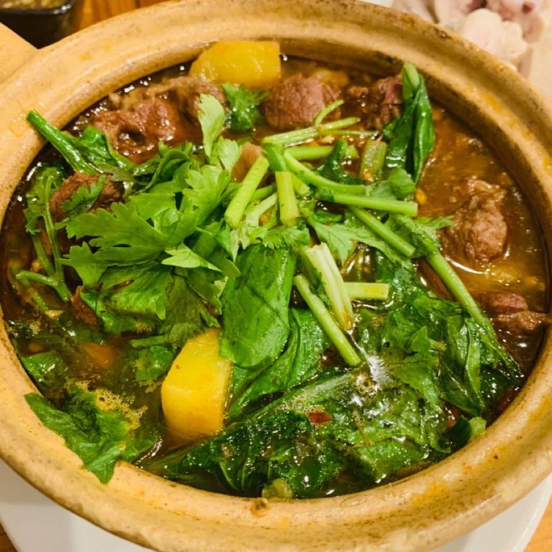 馬肉の土鍋煮(老酒舗)