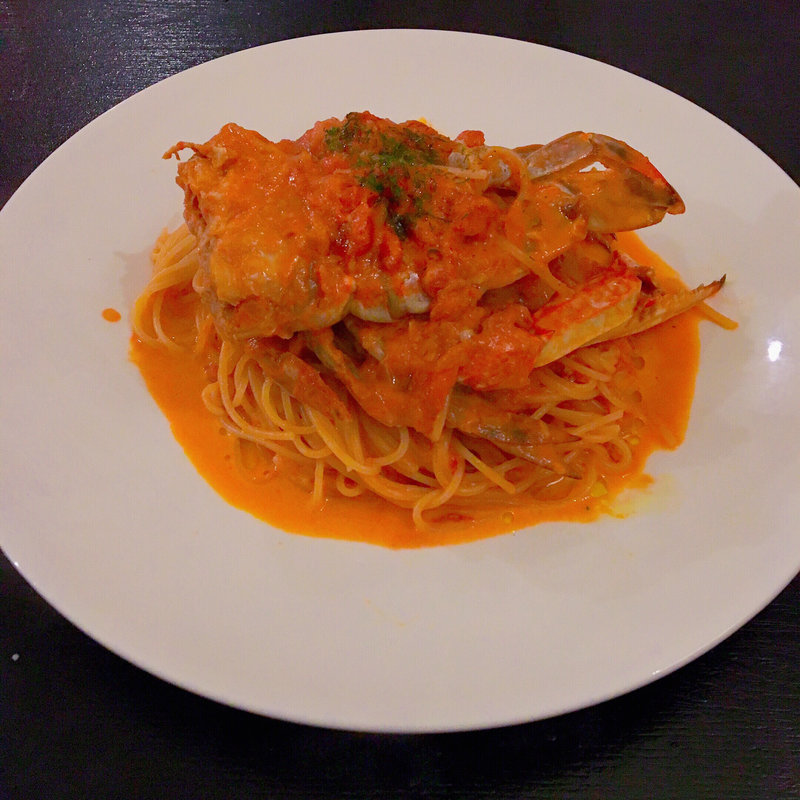 渡りガニのトマトクリームパスタ(meat＆wine BACCHUS)