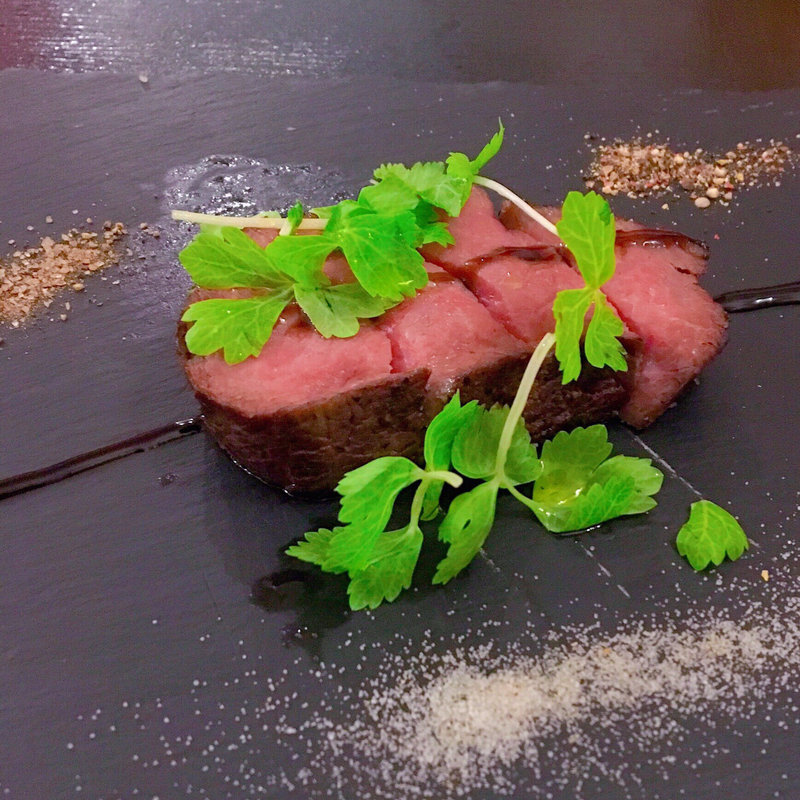 国産牛極厚ローストビーフ(meat＆wine BACCHUS)