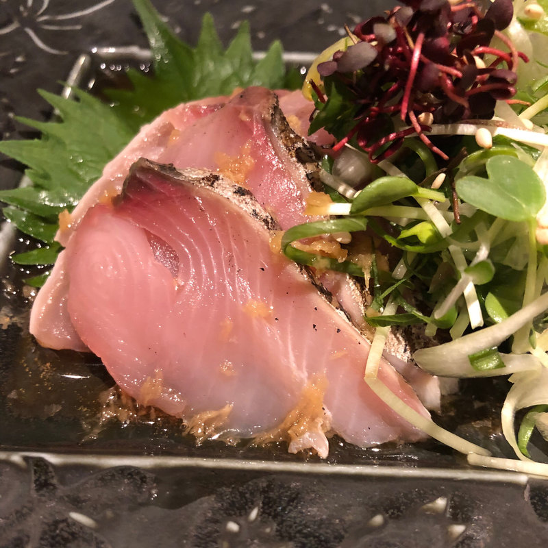 鰹刺し(メデ・イタシ)