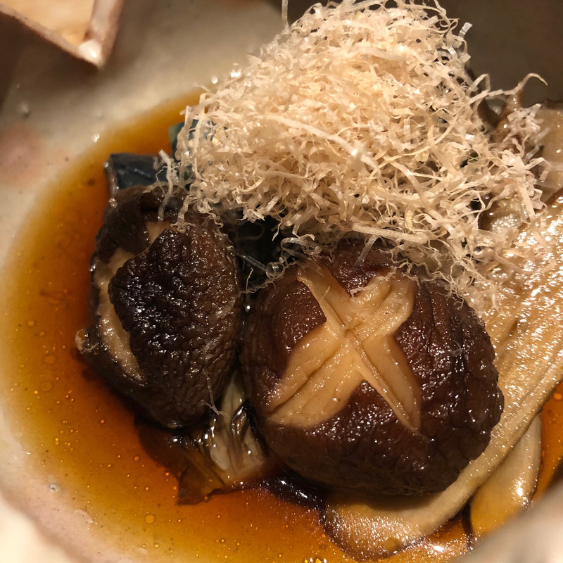 (メデ・イタシ)