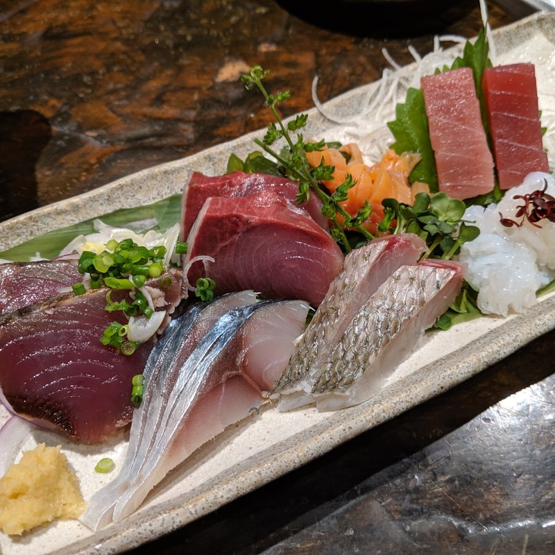 刺し盛り(魚の田が肉)