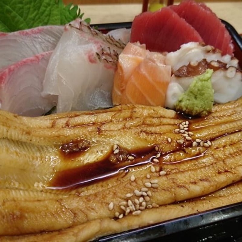 海鮮小町(つきじ芳野吉弥 )