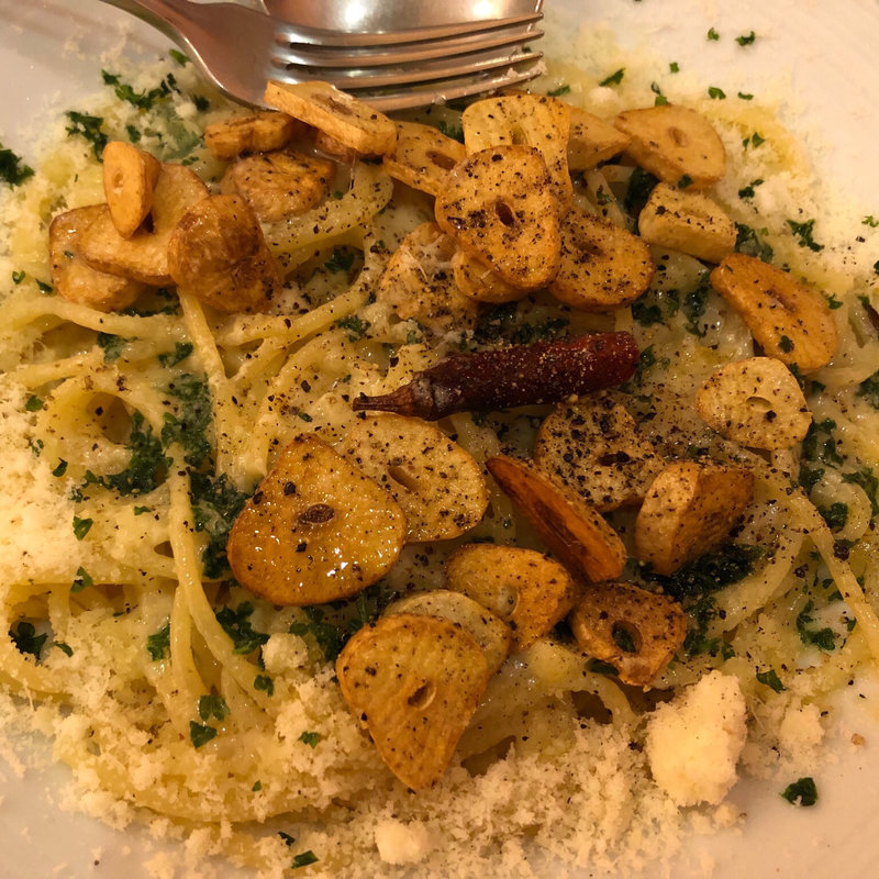 パルメザンチーズとプライドガーリックのペペロンチーノ(ANTICO)