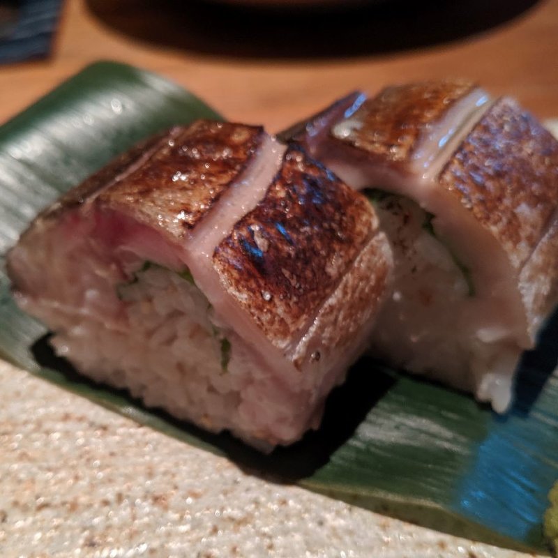 炙り〆鯖の棒寿司(産直青魚専門 池袋 御厨)
