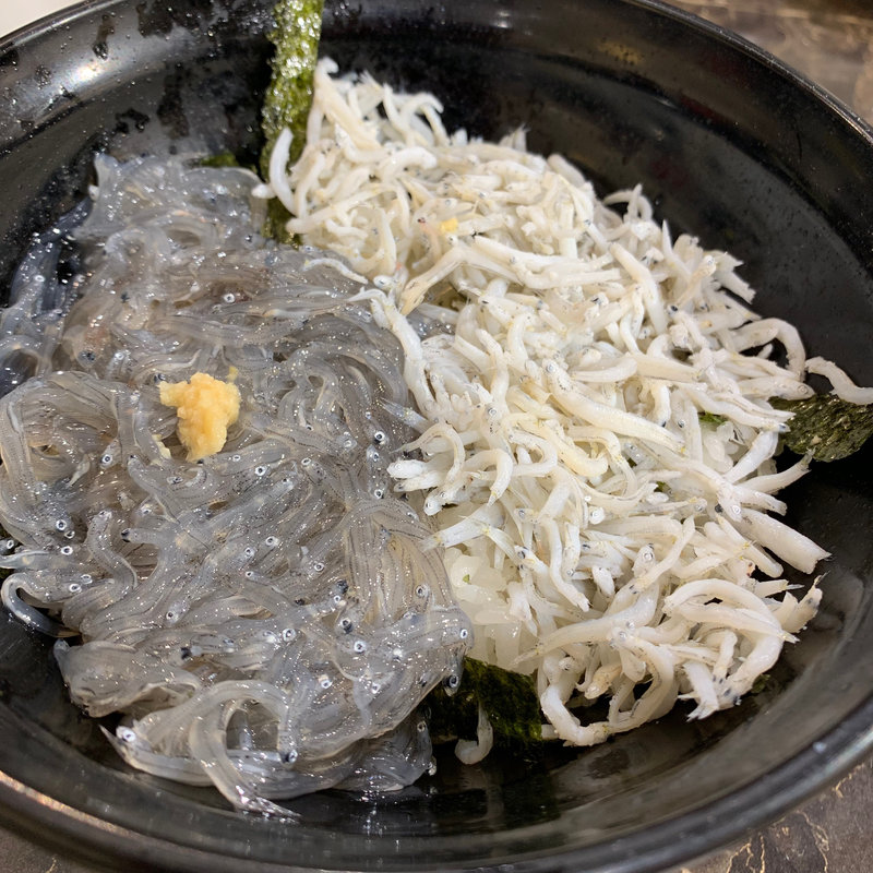 生しらす・釜揚げしらす丼(湘幕水産 )