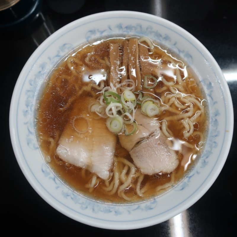醤油ラーメン(ラーメン専門店ビッグ )