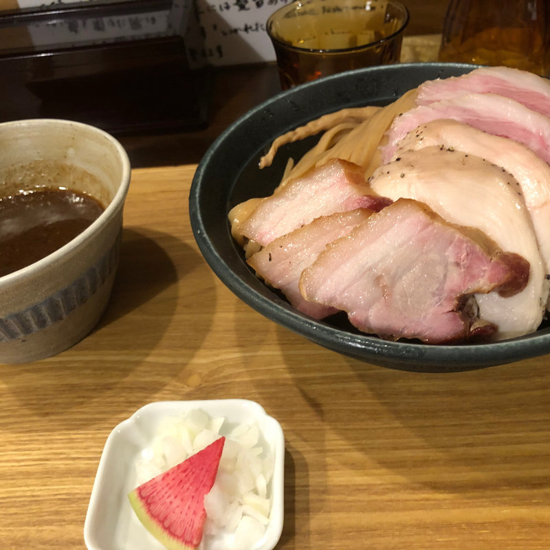 濃厚チャーシューつけ麺(いかれたヌードル フィッシュトンズ （いかれたNOODLE Fishtons）)