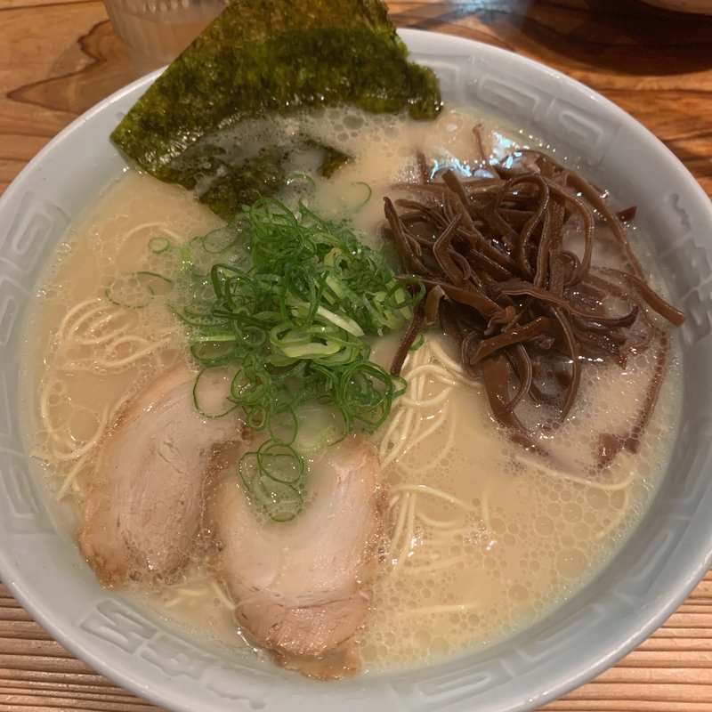 ラーメン(博多濃麻呂 東比恵店)