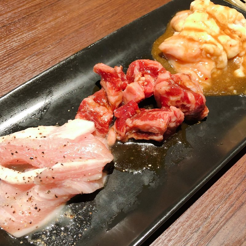 三種盛(焼肉ぐりぐり家 伊川谷店)