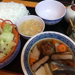 ブンチャースペシャル混ぜ混ぜ麺(ベトナム酒場　ビアホイ )