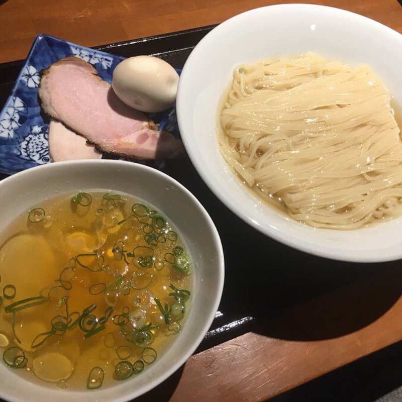 昆布水つけ麺 煮干し塩味+味玉(つけ麺 舞)
