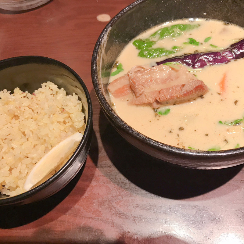 豚角煮カリー(スープカリー イエロー)