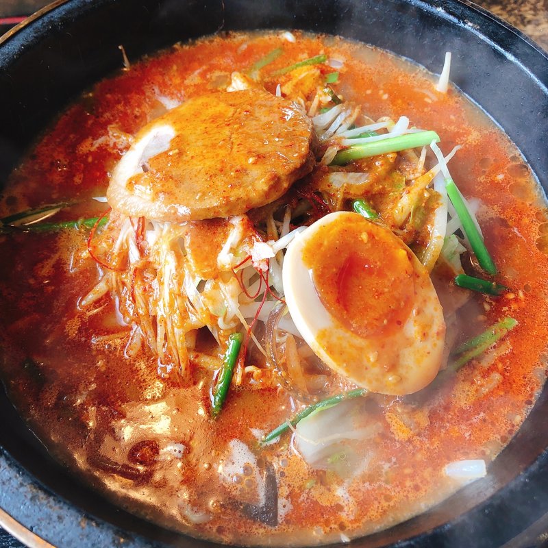 雷味噌らーめん(石焼らーめん火山 上小塙店)