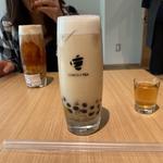 ほうじ茶＋ミルク+2種タピオカ (COMEBUY TEA    カムバイティー  表参道店)