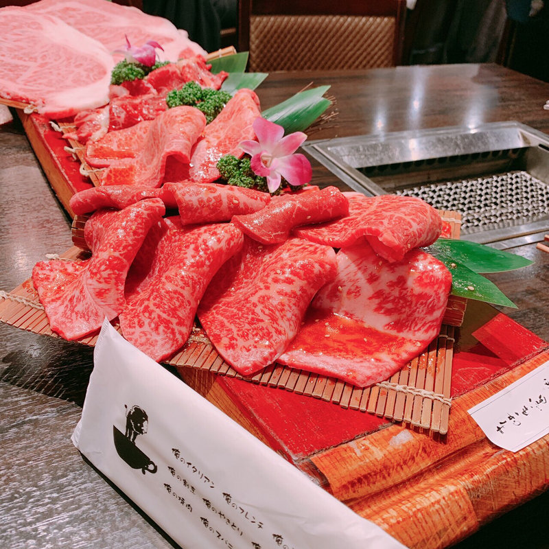 特選黒毛和牛　七種類盛合せ(4名様から6名様用　700g)(俺の焼肉 銀座9丁目)