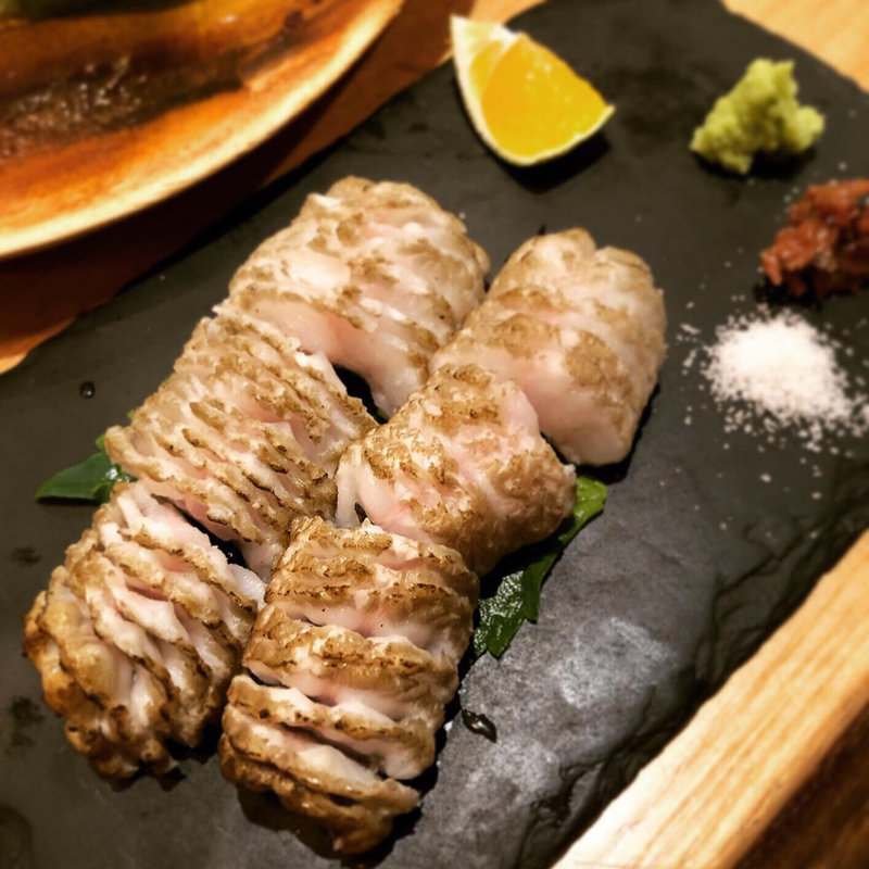 穴子の藁焼き(炉端　百式)