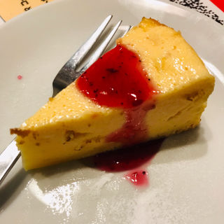ベークドチーズケーキ(ステーキ＆焼肉 食べ放題 300B ONE 新宿西口店)