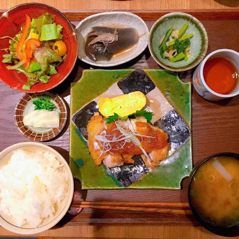鶏もも焼定食(六角キッチン109)