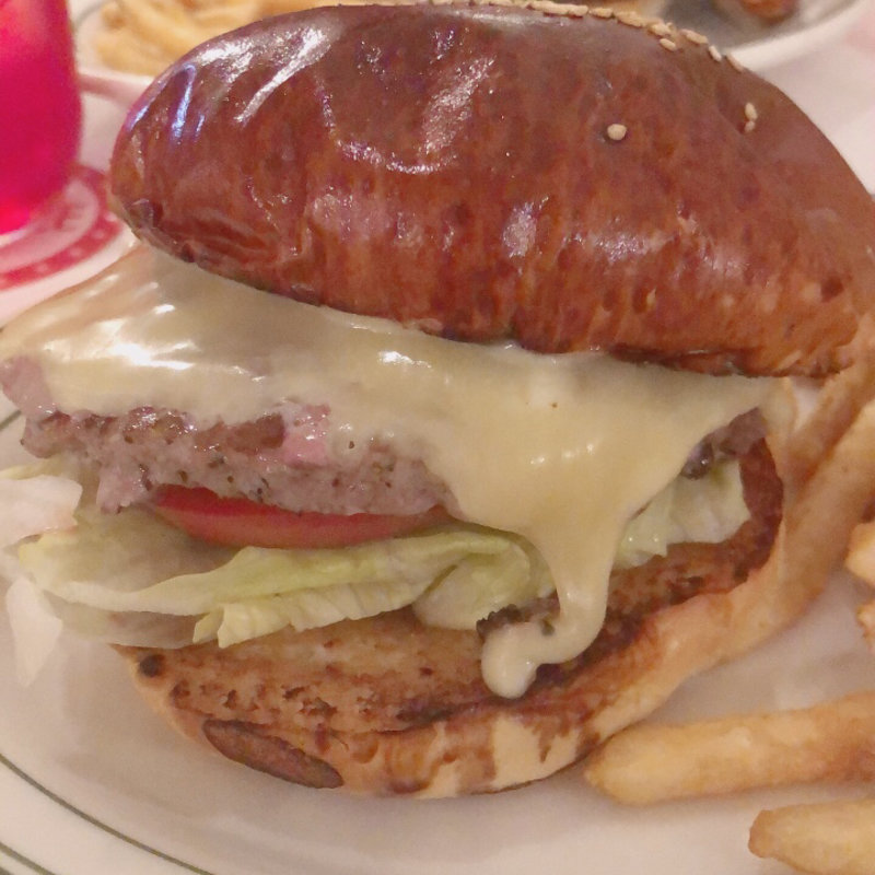 ダブルチーズバーガー(THE SMILE ルミネエスト新宿店)