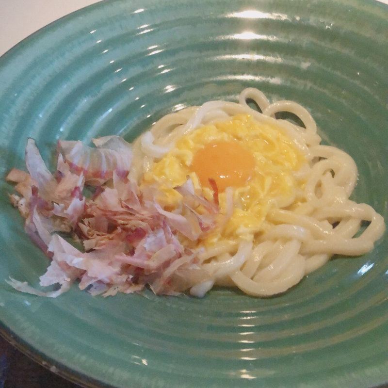 釜玉のおうどん(おいしいおうどん つるとんたん BIS TOKYO)