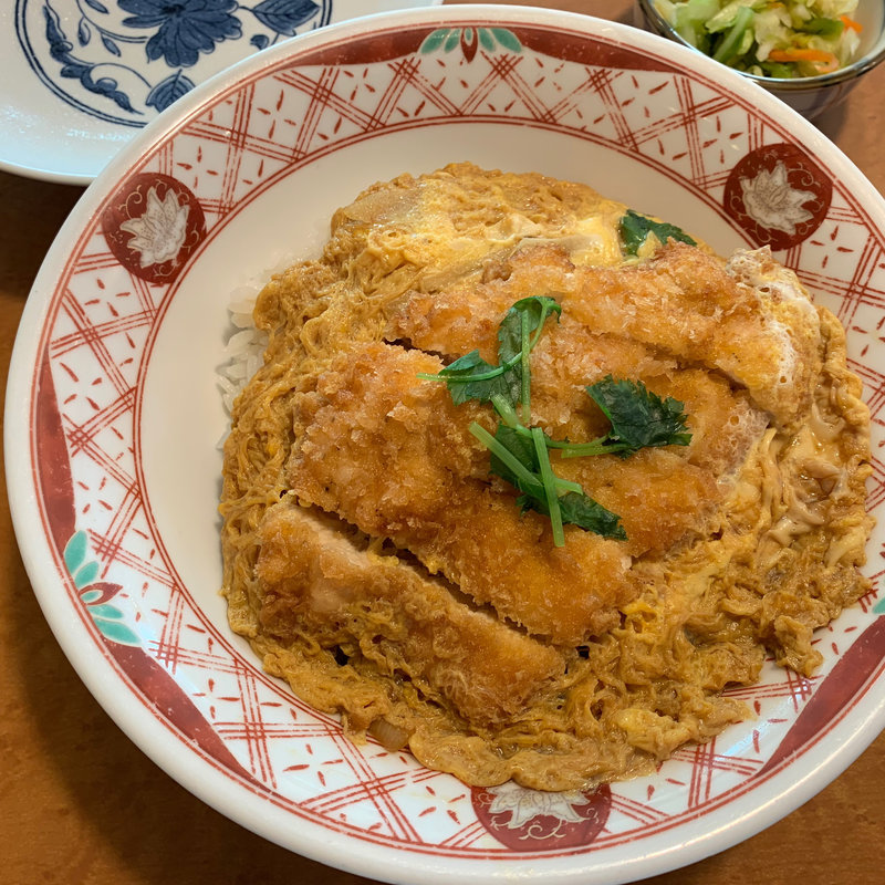 とりかつ丼(南部家敷 本宮店 )